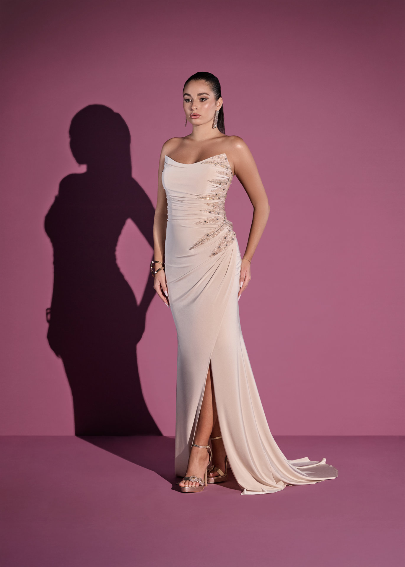 AH 4232 0444 FRONT 1